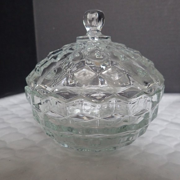 Colony Whitehall Clear 5 1/4" Candy Dish with Lid - Picture 1 of 4